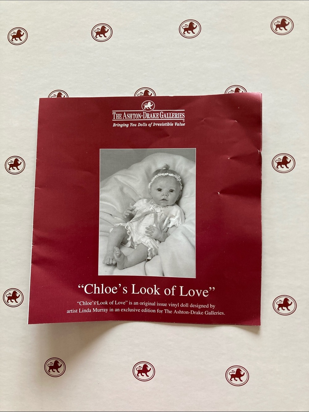 Ashton-Drake Doll Chloe Look of Love Baby Doll nwot - Picture 7 of 7
